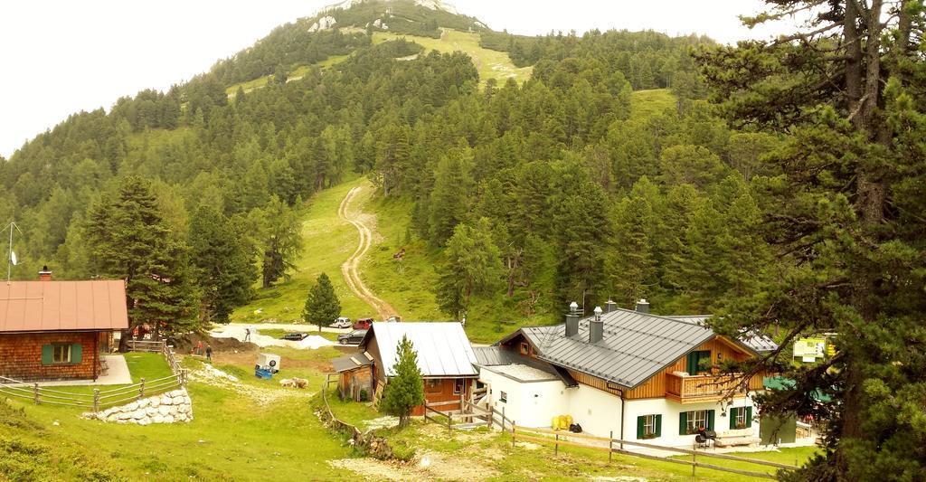 Hôtel Stoderhutte à Grobming Extérieur photo