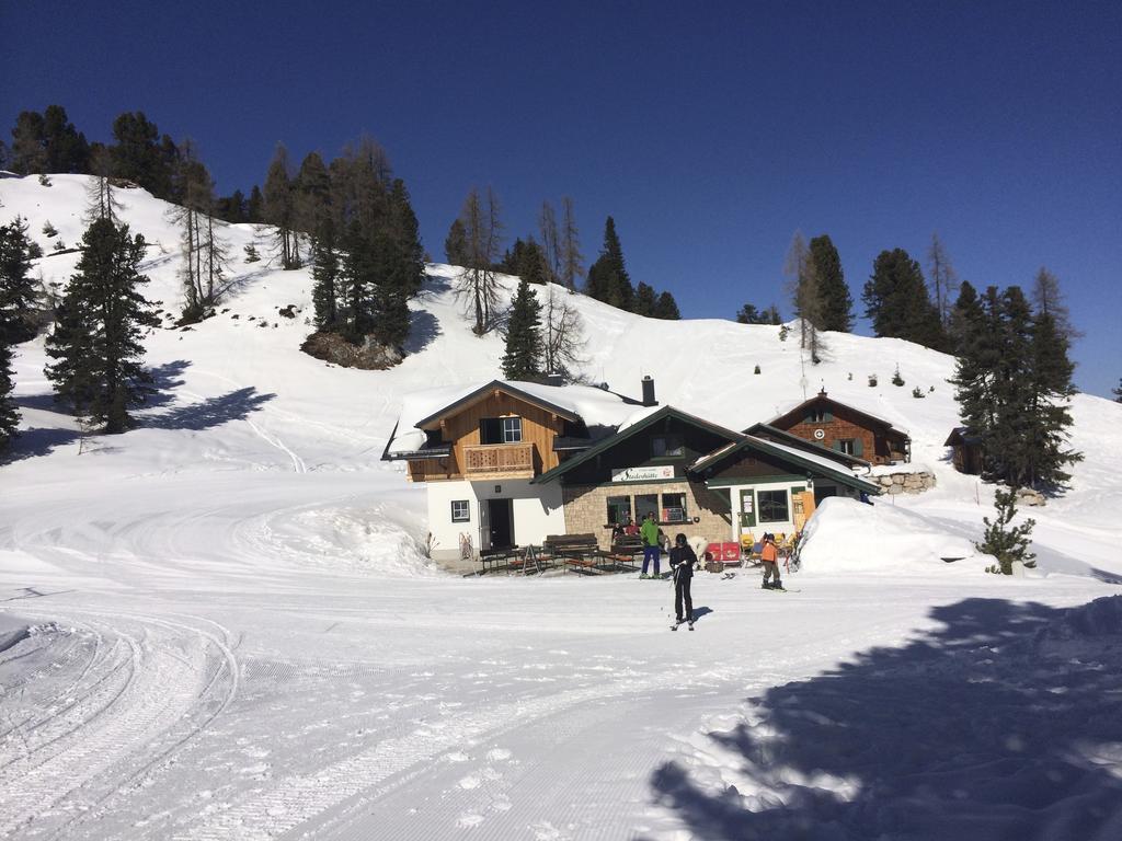 Hôtel Stoderhutte à Grobming Extérieur photo